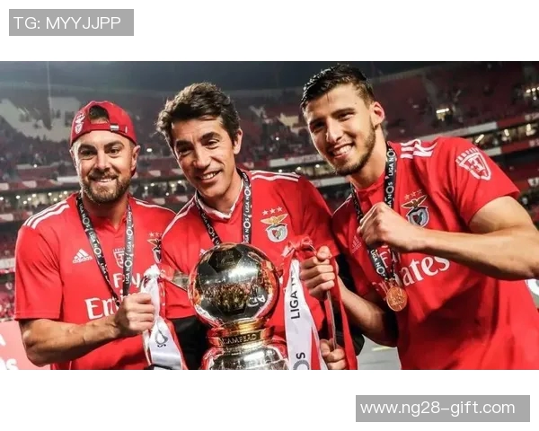 国米逆转本菲卡五比一精彩战役全场沸腾瞬间回顾与分析