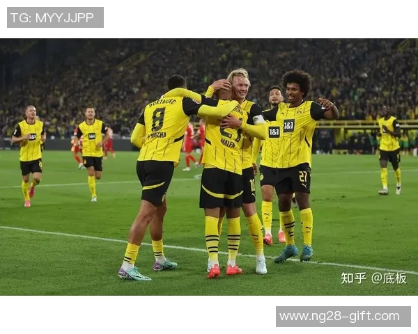 德甲激战：多特蒙德逆转曼城引发争议判罚全场沸腾